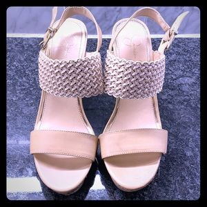 Like new Jessica Simpson wedges